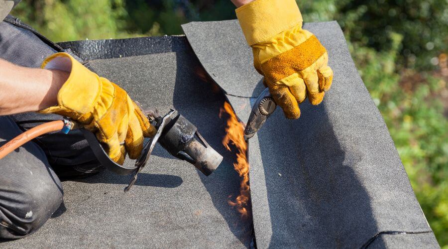 Professional residential roofers in Saginaw, MI
